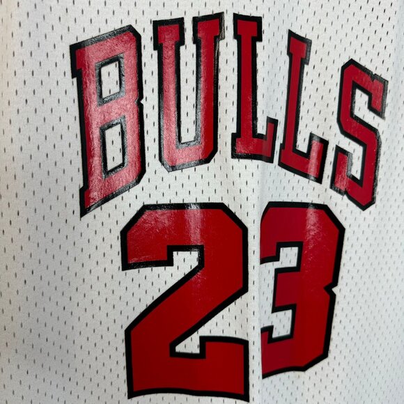 Mitchell & Ness 1991-1992 Michael Jordan #23 Chicago Bulls NBA Jersey Authentic - Picture 6 of 11